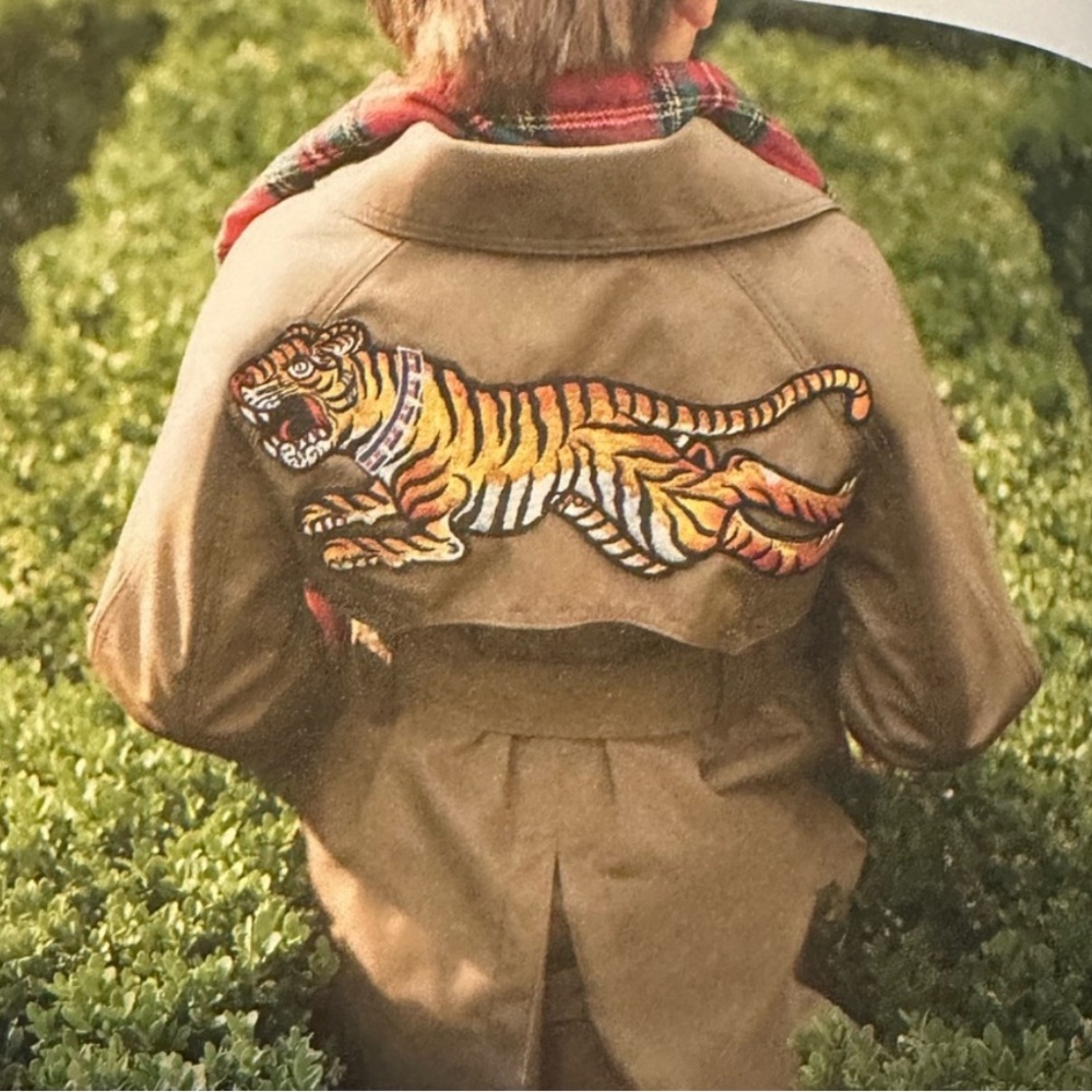 Gucci Children’s Spring / Summer 2017 Catalog / Coffee Table Book. NEW - Picture 6 of 9